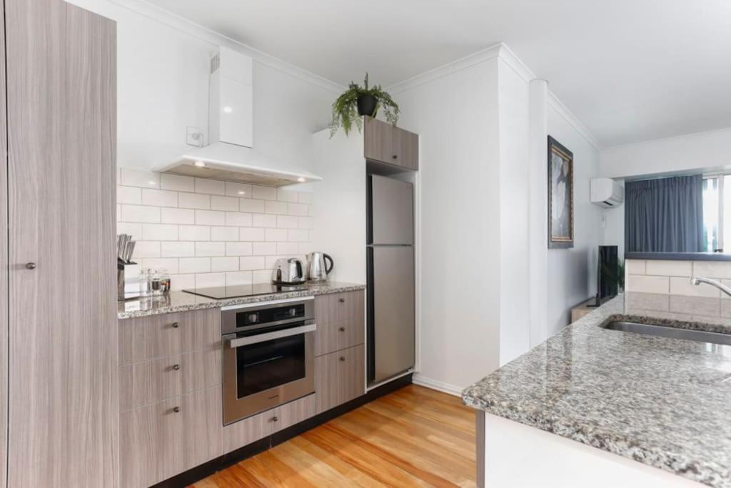 Newly Refurbished Waterfront Apartment! 3320 Auckland Buitenkant foto